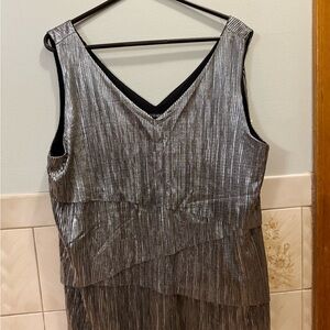 Roz & Ali Metallic Sleeveless Top